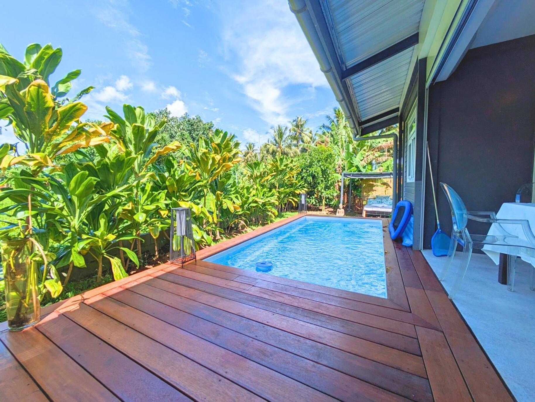 Natura Om Teahupoo Surf Lodge Toanoano Exteriör bild